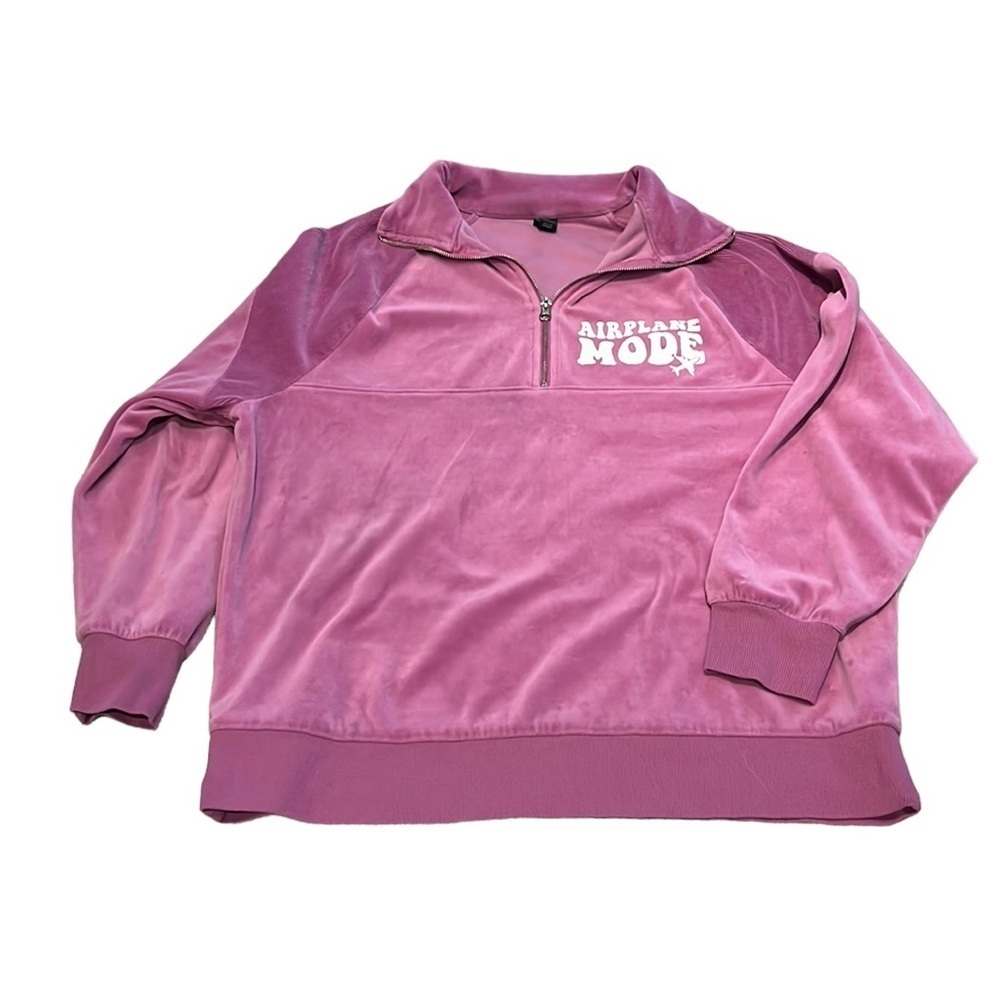 Wild Fable Size L Purple Velour Quarter Zip Graphic Travel Print